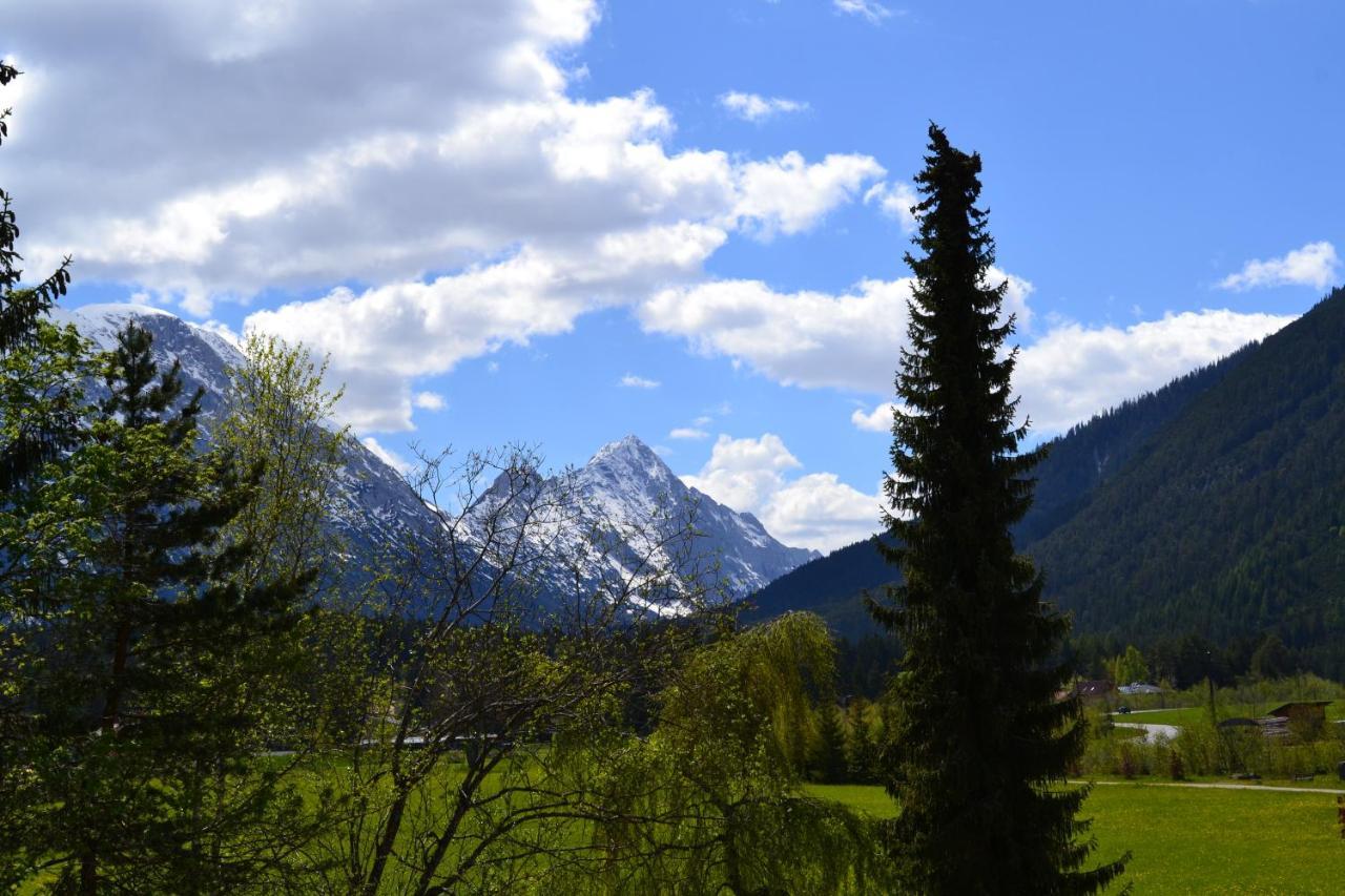 Ferienwohnung Andys Bergblick Leutasch Exterior foto